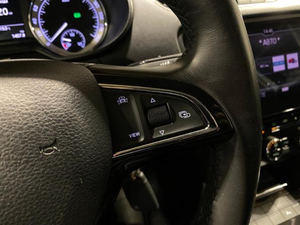 Skoda Octavia III (A7) Рестайлинг с пробегом 2020 года, цена 1 799 000 рублей, 75602 км, лифтбек, Автокод Объявления