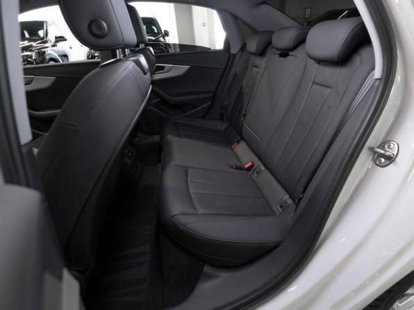 Audi A4 V (B9) Рестайлинг с пробегом 2020 года, цена 3 270 000 рублей, 54150 км, седан, Автокод Объявления