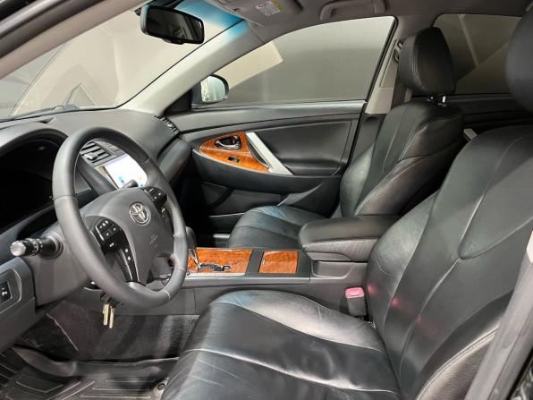 Toyota Camry VI (XV40) Рестайлинг с пробегом 2011 года, цена 1 099 000 рублей, 278627 км, седан, Автокод Объявления