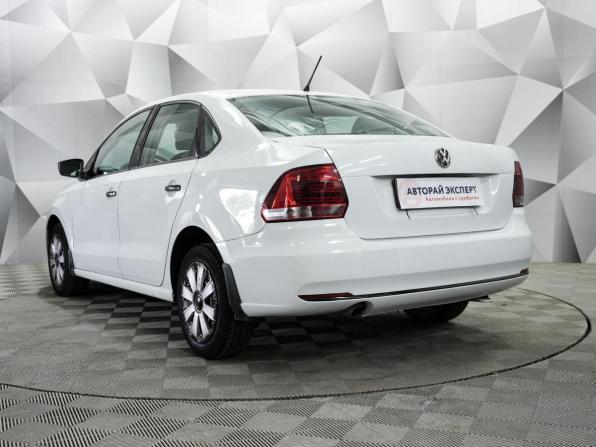 Volkswagen Polo V Рестайлинг с пробегом 2016 года, цена 1 020 000 рублей, 137000 км, седан, Автокод Объявления