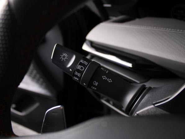Changan UNI-V I с пробегом 2023 года, цена 2 380 000 рублей, 50080 км, лифтбек, Автокод Объявления