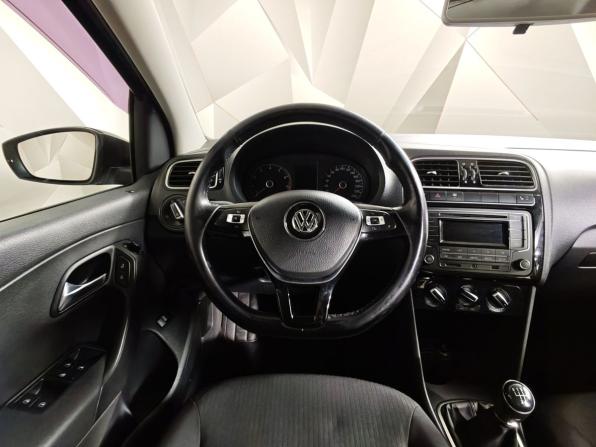 Volkswagen Polo V Рестайлинг с пробегом 2017 года, цена 959 000 рублей, 164375 км, седан, Автокод Объявления