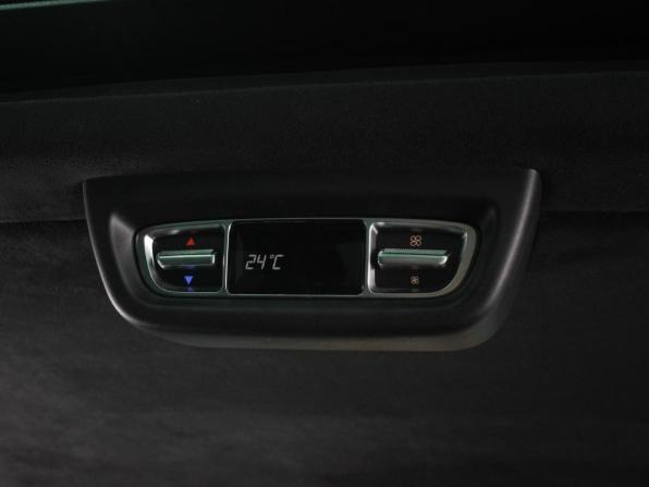 Mercedes-Benz V-Класс III (W447) Рестайлинг с пробегом 2019 года, цена 6 679 000 рублей, 119501 км, минивэн, Автокод Объявления