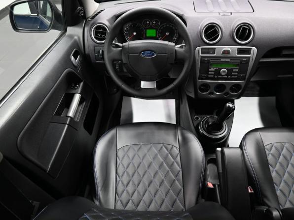 Ford Fusion I Рестайлинг с пробегом 2009 года, цена 465 000 рублей, 191840 км, хэтчбек, Автокод Объявления