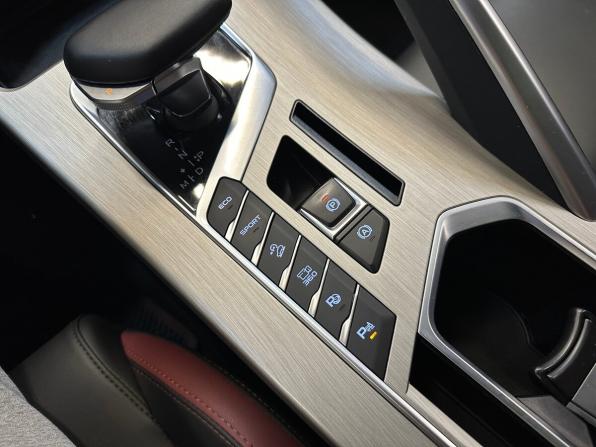 Geely Coolray I с пробегом 2023 года, цена 1 770 000 рублей, 88287 км, внедорожник, Автокод Объявления