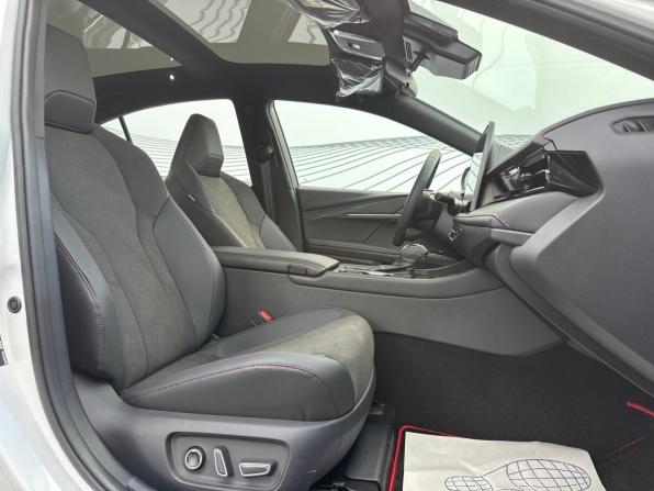 Toyota Camry IX (XV80) China Market Рестайлинг с пробегом 2026 года, цена 4 550 000 рублей, 15 км, седан, Автокод Объявления