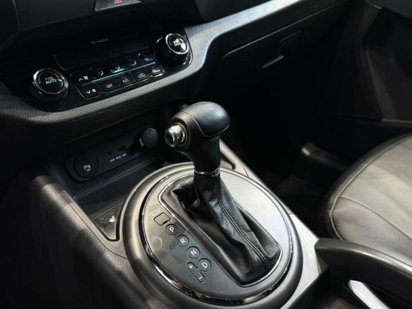 Kia Sportage III с пробегом 2012 года, цена 1 200 000 рублей, 203208 км, внедорожник, Автокод Объявления
