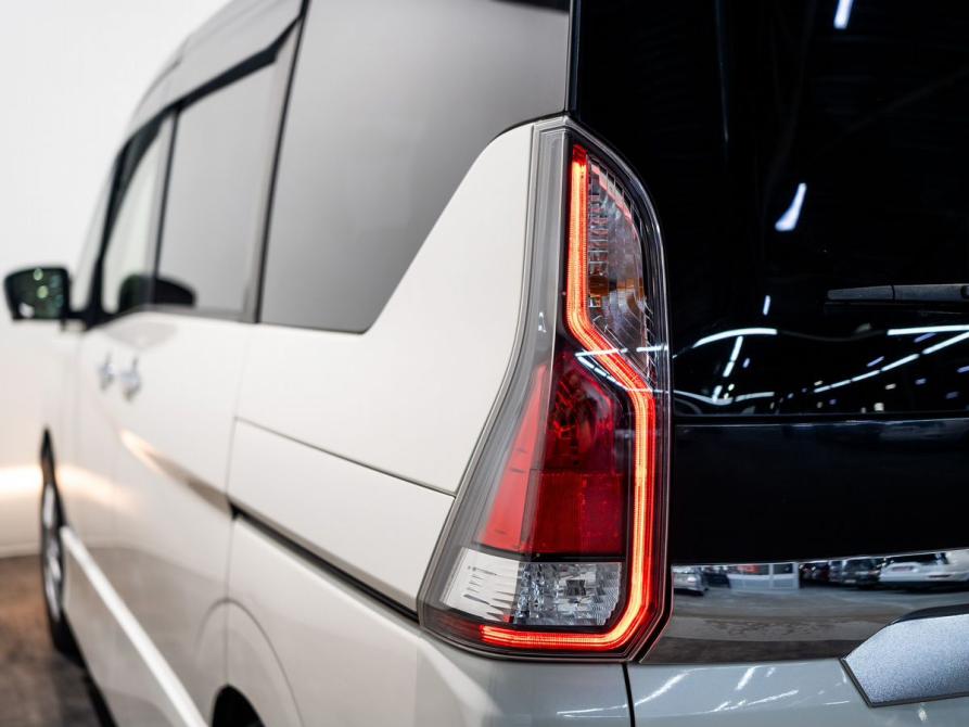Nissan Serena V (C27) Чита  - изображение 24