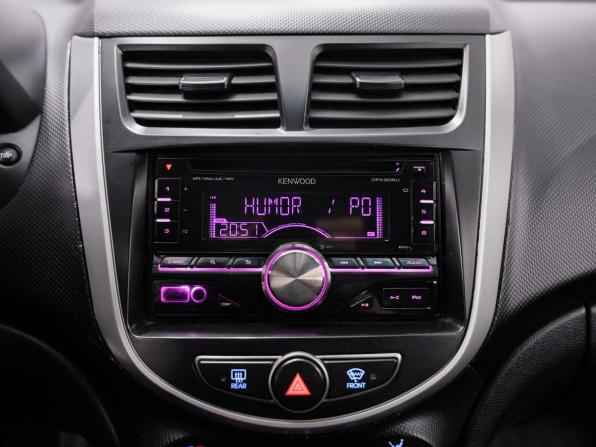 Hyundai Solaris I Рестайлинг с пробегом 2014 года, цена 1 045 000 рублей, 92982 км, седан, Автокод Объявления