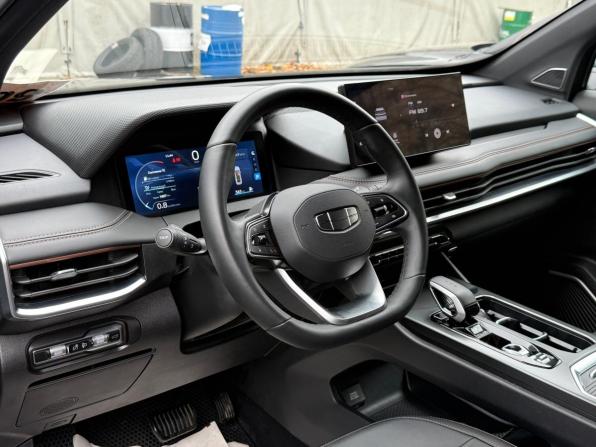 Geely Okavango I Рестайлинг с пробегом 2024 года, цена 2 899 000 рублей, 15000 км, внедорожник, Автокод Объявления