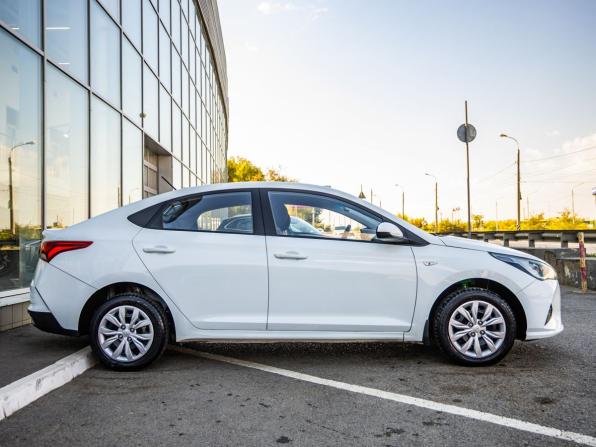 Hyundai Solaris II Рестайлинг с пробегом 2020 года, цена 1 299 000 рублей, 90375 км, седан, Автокод Объявления