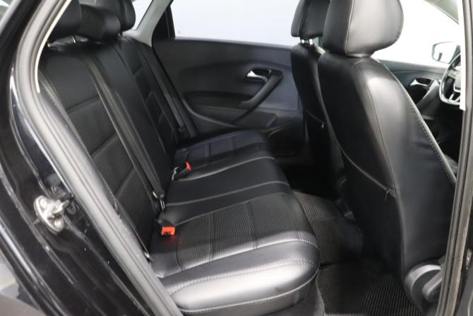 Volkswagen Polo V Рестайлинг с пробегом 2017 года, цена 1 042 000 рублей, 109365 км, седан, Автокод Объявления