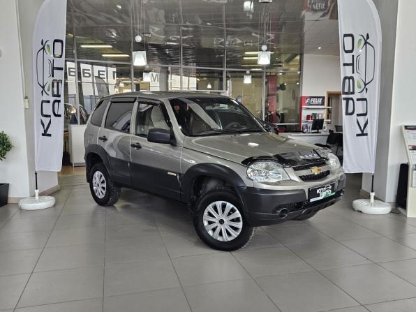 Chevrolet Niva I Рестайлинг с пробегом 2017 года, цена 799 000 рублей, 93530 км, внедорожник, Автокод Объявления