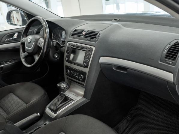 Skoda Octavia II (A5) Рестайлинг с пробегом 2012 года, цена 781 000 рублей, 202124 км, лифтбек, Автокод Объявления