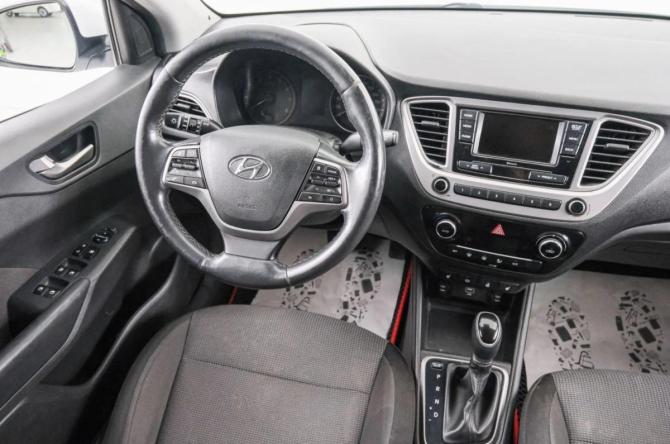 Hyundai Solaris II с пробегом 2019 года, цена 1 499 000 рублей, 44000 км, седан, Автокод Объявления