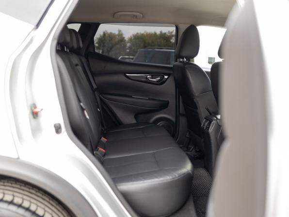Nissan Qashqai II с пробегом 2016 года, цена 1 640 000 рублей, 143264 км, внедорожник, Автокод Объявления