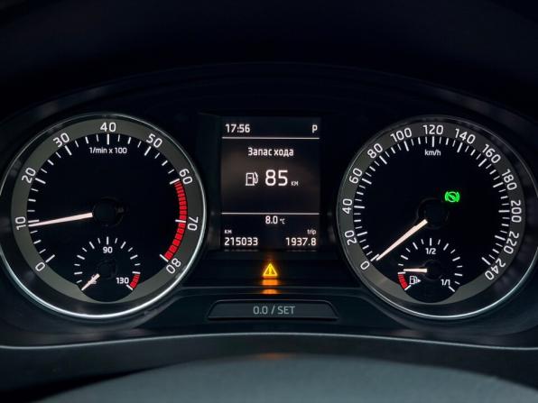 Skoda Rapid I Рестайлинг с пробегом 2018 года, цена 1 050 000 рублей, 215033 км, лифтбек, Автокод Объявления