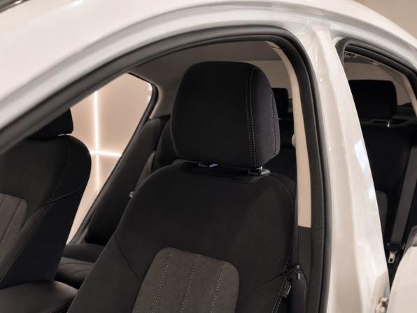 Mazda 6 III (GJ) Рестайлинг 2 с пробегом 2019 года, цена 2 199 000 рублей, 145000 км, седан, Автокод Объявления