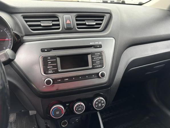 Kia Rio III Рестайлинг с пробегом 2016 года, цена 920 141 рубль, 144880 км, хэтчбек, Автокод Объявления