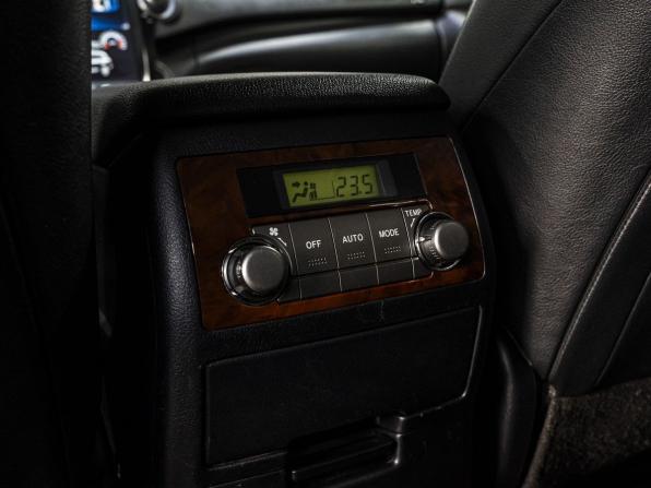Toyota Highlander II (XU40) Рестайлинг с пробегом 2011 года, цена 2 199 000 рублей, 276290 км, внедорожник, Автокод Объявления