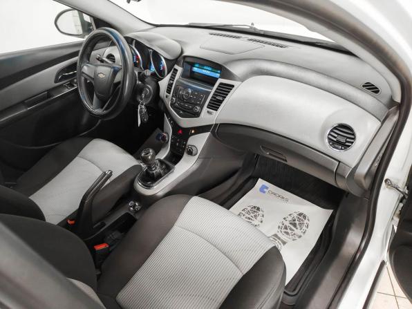 Chevrolet Cruze I с пробегом 2012 года, цена 527 400 рублей, 216640 км, хэтчбек, Автокод Объявления