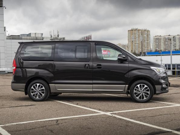 Hyundai Grand Starex I Рестайлинг 2 с пробегом 2018 года, цена 3 780 000 рублей, 82235 км, минивэн, Автокод Объявления