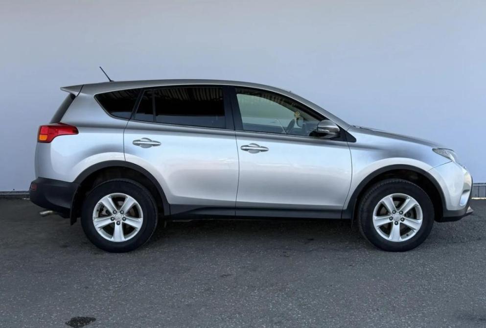 Toyota RAV4 IV (XA40) Киров  - изображение 4