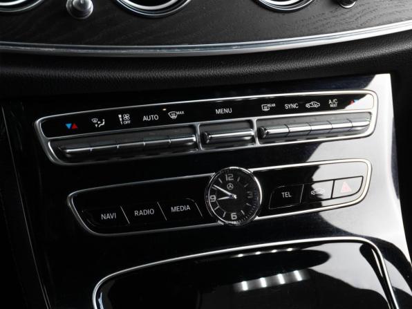 Mercedes-Benz E-Класс V (W213 S213 C238) с пробегом 2017 года, цена 2 839 000 рублей, 192732 км, седан, Автокод Объявления