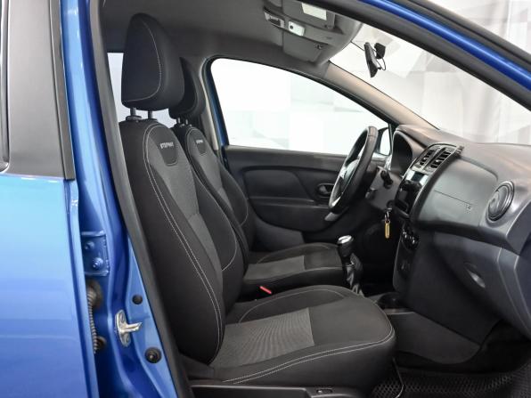 Renault Sandero II Рестайлинг с пробегом 2021 года, цена 950 000 рублей, 122722 км, хэтчбек, Автокод Объявления