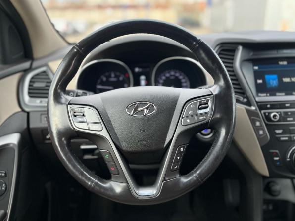 Hyundai Santa Fe III Рестайлинг с пробегом 2018 года, цена 2 390 000 рублей, 122000 км, внедорожник, Автокод Объявления