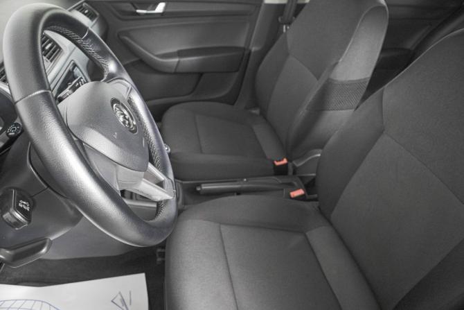 Skoda Rapid I Рестайлинг с пробегом 2019 года, цена 1 149 000 рублей, 129000 км, лифтбек, Автокод Объявления