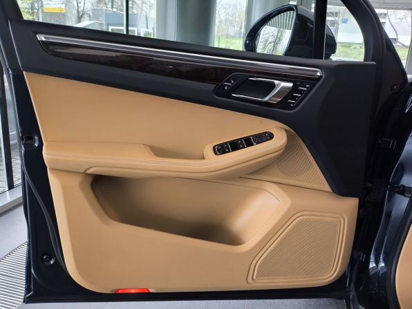 Porsche Macan I с пробегом 2016 года, цена 4 190 000 рублей, 40430 км, внедорожник, Автокод Объявления