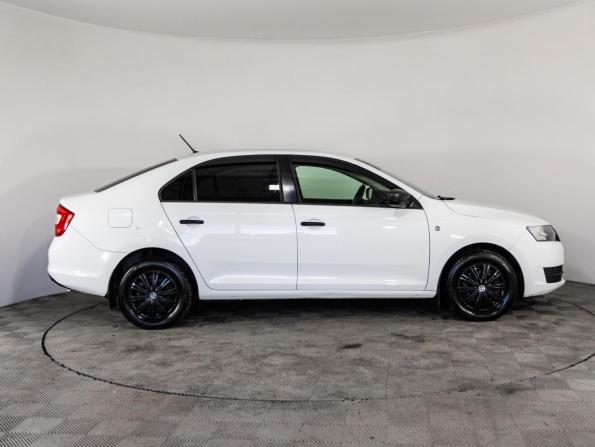 Skoda Rapid I с пробегом 2016 года, цена 1 199 000 рублей, 80472 км, лифтбек, Автокод Объявления