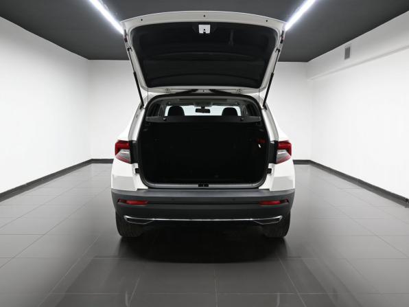 Skoda Karoq I с пробегом 2019 года, цена 2 375 000 рублей, 78860 км, внедорожник, Автокод Объявления