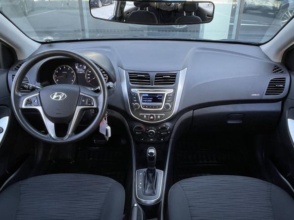 Hyundai Solaris I Рестайлинг с пробегом 2015 года, цена 1 115 000 рублей, 119641 км, седан, Автокод Объявления