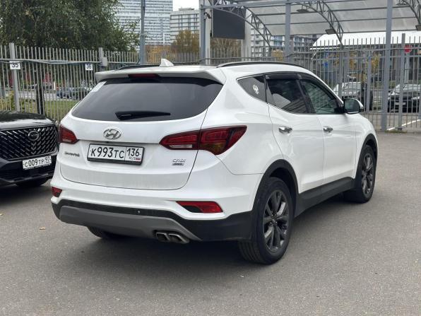 Hyundai Santa Fe III Рестайлинг с пробегом 2018 года, цена 2 569 000 рублей, 120211 км, внедорожник, Автокод Объявления
