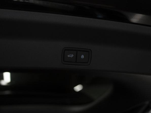 Li Auto (Lixiang) L9 I Рестайлинг с пробегом 2025 года, цена 9 200 000 рублей, 27 км, внедорожник, Автокод Объявления