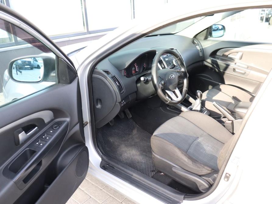 Kia Ceed I Екатеринбург  - изображение 9