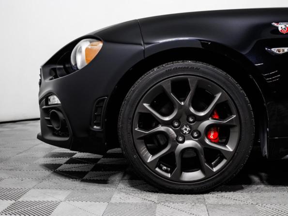 Fiat 124 Spider I с пробегом 2017 года, цена 3 118 500 рублей, 63965 км, родстер, Автокод Объявления