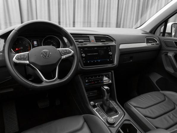 Volkswagen Tiguan II Рестайлинг с пробегом 2021 года, цена 3 550 000 рублей, 37816 км, внедорожник, Автокод Объявления
