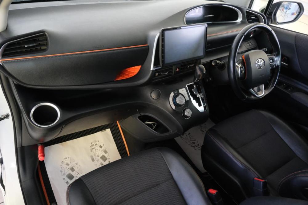 Toyota Sienta II Омск  - изображение 19