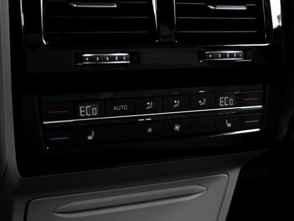 Volkswagen Touareg III с пробегом 2020 года, цена 6 749 000 рублей, 57134 км, внедорожник, Автокод Объявления