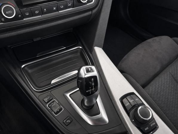 BMW 3 серии VI (F3x) с пробегом 2015 года, цена 2 049 000 рублей, 182000 км, седан, Автокод Объявления