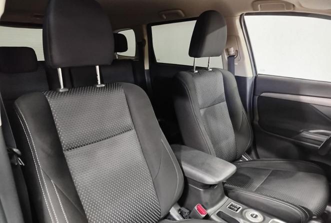 Mitsubishi Outlander III Рестайлинг 2 с пробегом 2016 года, цена 1 750 000 рублей, 189572 км, внедорожник, Автокод Объявления