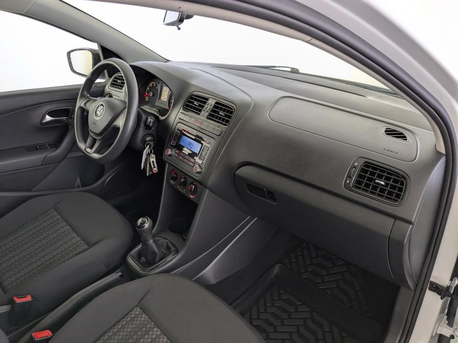 Volkswagen Polo V Рестайлинг Москва  - изображение 11