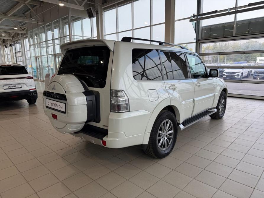 Mitsubishi Pajero IV Рестайлинг 1 Москва  - изображение 5