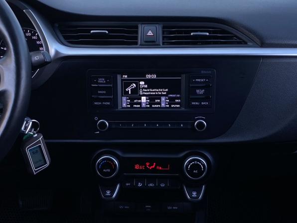 Kia Rio IV Рестайлинг с пробегом 2021 года, цена 1 699 000 рублей, 111650 км, хэтчбек, Автокод Объявления