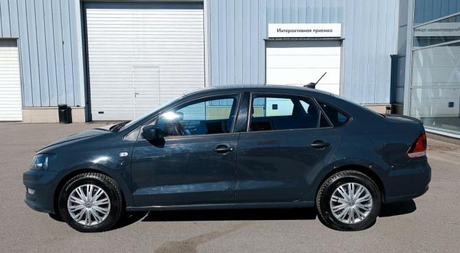 Volkswagen Polo V Рестайлинг с пробегом 2018 года, цена 830 000 рублей, 185000 км, седан, Автокод Объявления