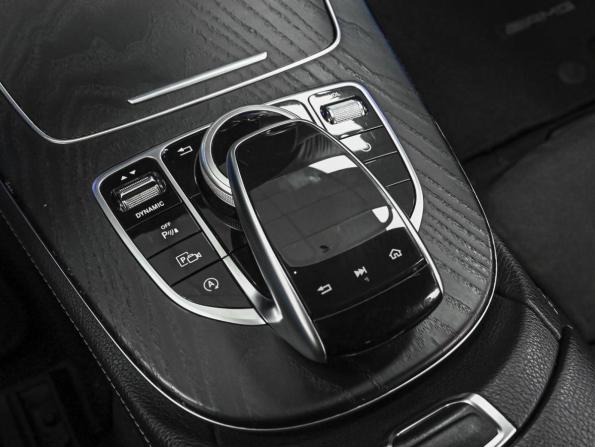 Mercedes-Benz E-Класс V (W213 S213 C238) с пробегом 2019 года, цена 3 048 000 рублей, 107979 км, седан, Автокод Объявления
