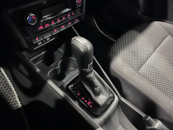 Volkswagen Polo VI с пробегом 2021 года, цена 1 250 000 рублей, 180933 км, лифтбек, Автокод Объявления